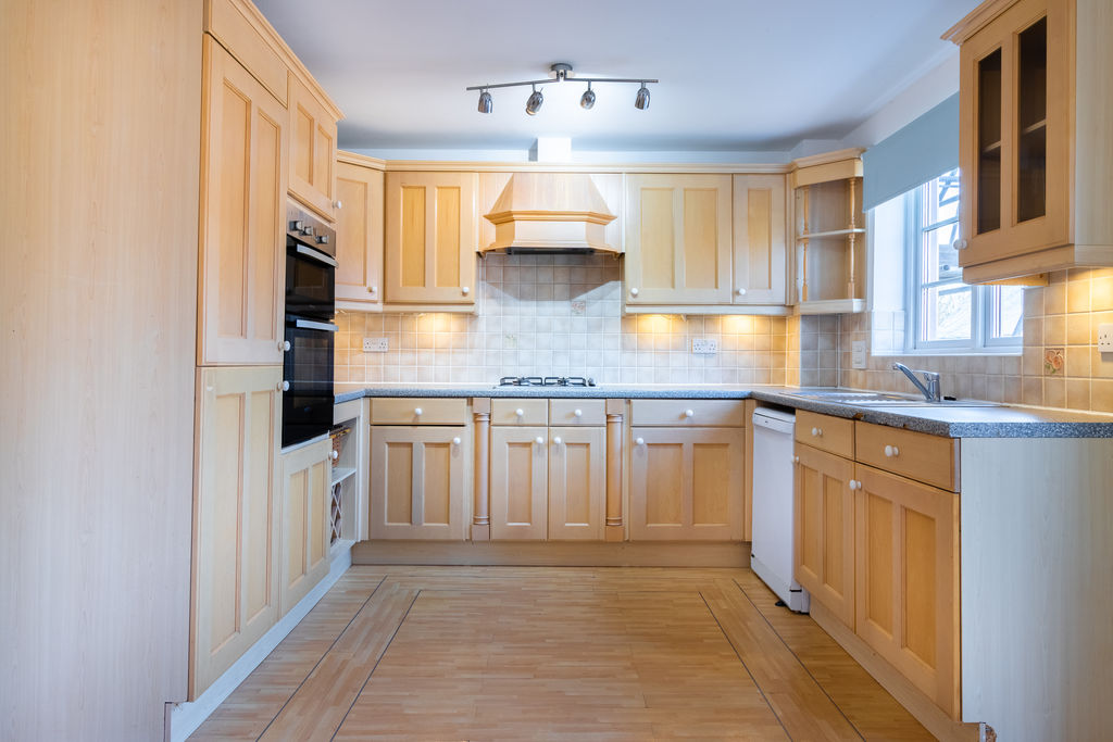 Kitchen- click for photo gallery